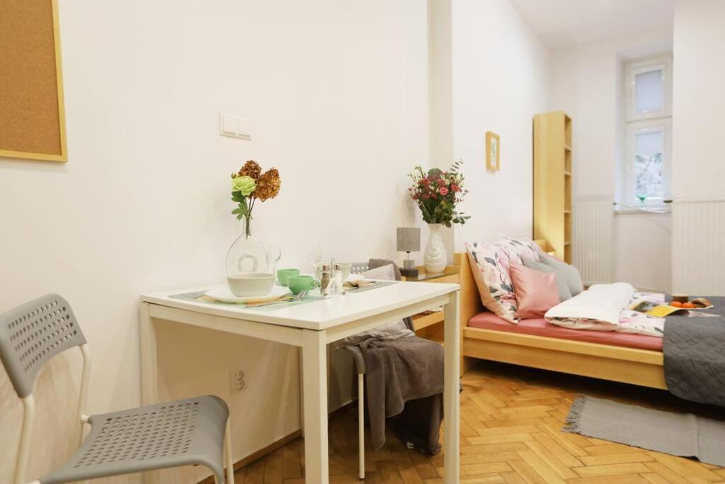 Batorego Cosy Apartment 2 Краків Екстер'єр фото
